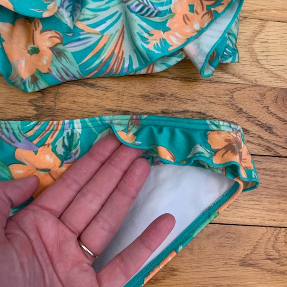 Rip Curl Ruffle Bikini - Picture 2 of 13